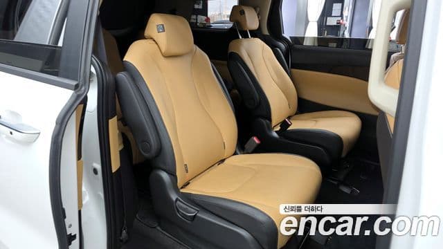 Kia Carnival 2023 — Фото 11/20
