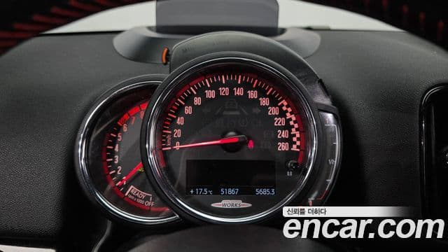 Mini Cooper S Countryman 2020 — ფოტო 8/20