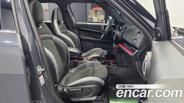 Mini Cooper S Countryman 2020 — ფოტო 11/20