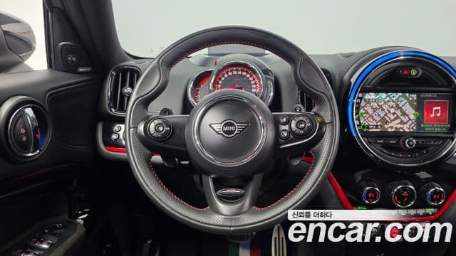 Mini Cooper S Countryman 2020 — ფოტო 13/20