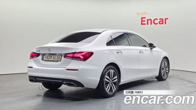 Mercedes-Benz A-Class 2021 — ფოტო 2/20