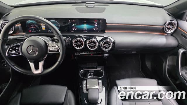 Mercedes-Benz A-Class 2021 — ფოტო 7/20