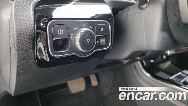 Mercedes-Benz A-Class 2021 — ფოტო 18/20