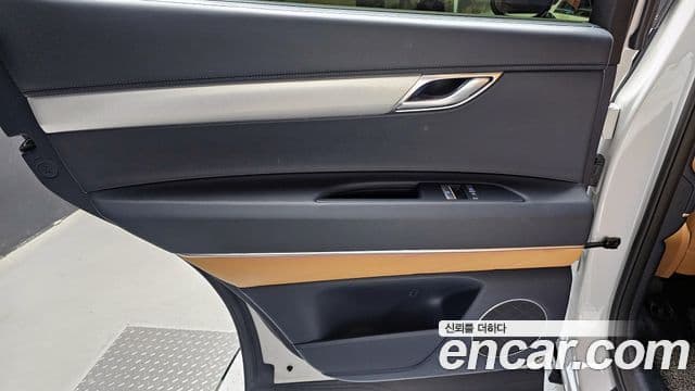 Genesis GV80 2023 — Photo 18/30