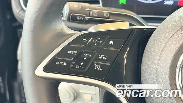 Mercedes-Benz GLE-Class 2025 — Фото 17/20