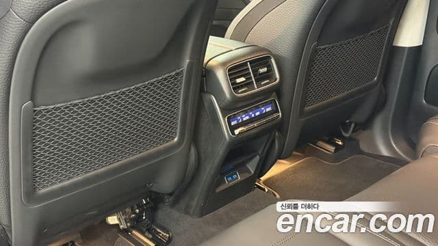 Mercedes-Benz GLE-Class 2025 — Фото 13/20