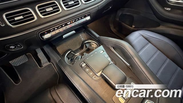 Mercedes-Benz GLE-Class 2025 — Фото 16/20