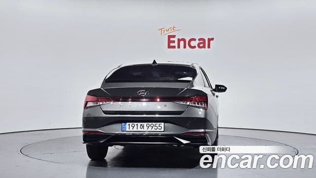 Hyundai The New Avante Hybrid 2023 — Photo 18/20