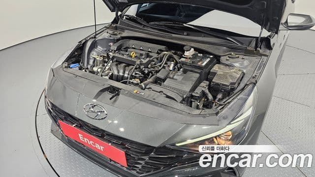 Hyundai The New Avante Hybrid 2023 — Photo 14/20