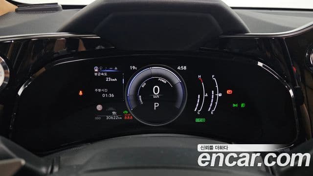 Lexus NX350h 2023 — ფოტო 8/20