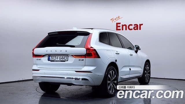 Volvo XC60 2023 — Şəkil 1/20