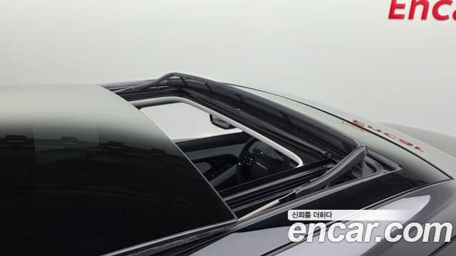 Land Rover Range Rover Evoque 2025 — ფოტო 19/20