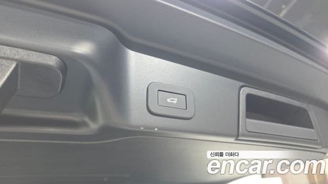 Land Rover Range Rover Evoque 2025 — ფოტო 20/20