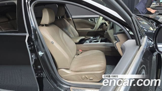 Kia K8 2021 — Şəkil 12/20