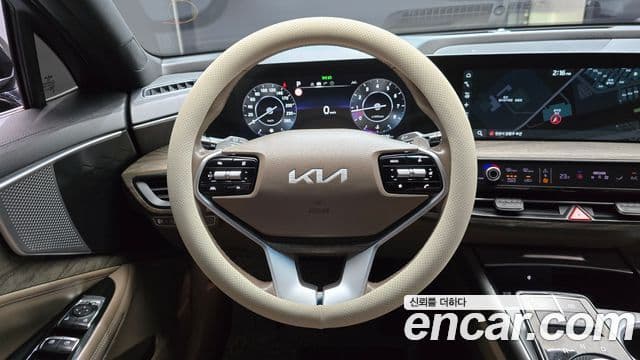 Kia K8 2021 — Şəkil 13/20