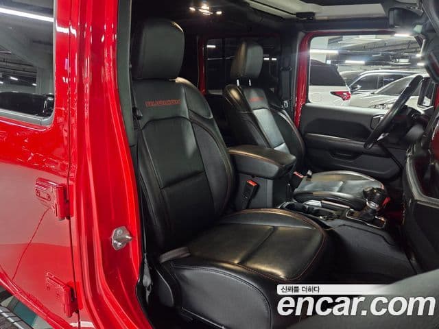 Jeep Gladiator 2021 — Photo 16/20