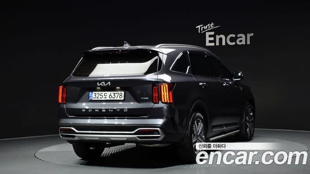 Kia Sorento 2022 — ფოტო 2/20