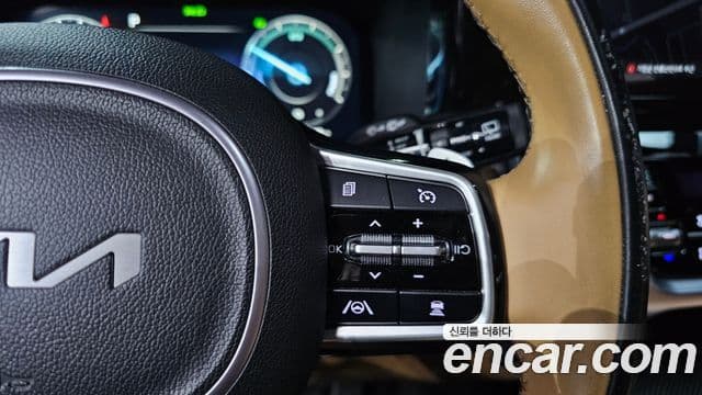 Kia Sorento 2022 — ფოტო 18/20