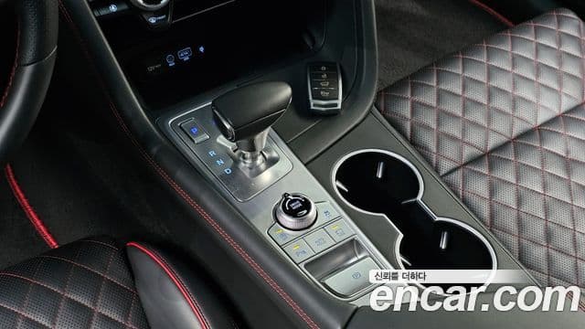 Genesis G70 2020 — Photo 2/20