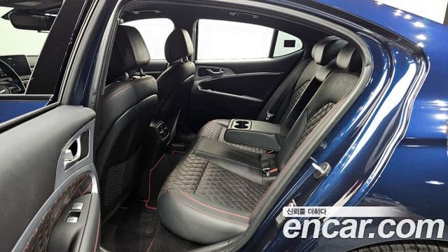 Genesis G70 2020 — Photo 13/20