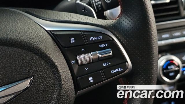 Genesis G70 2020 — Photo 15/20