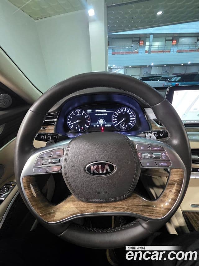 Kia The K9 2020 — ფოტო 7/20
