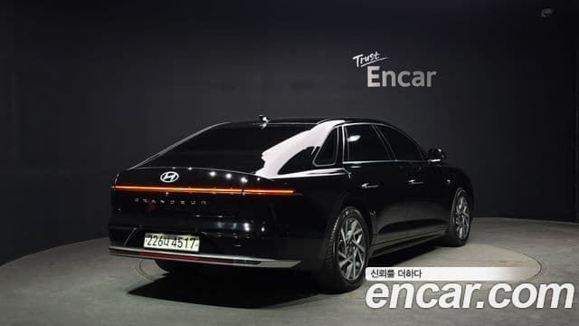 Hyundai Grandeur 2023 — Şəkil 2/20