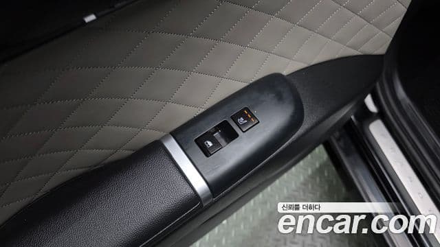 Hyundai Grandeur 2023 — Şəkil 19/20