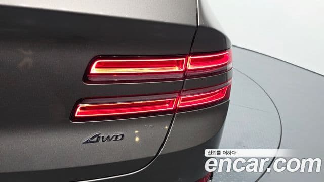 Genesis GV80 2021 — ფოტო 35/35