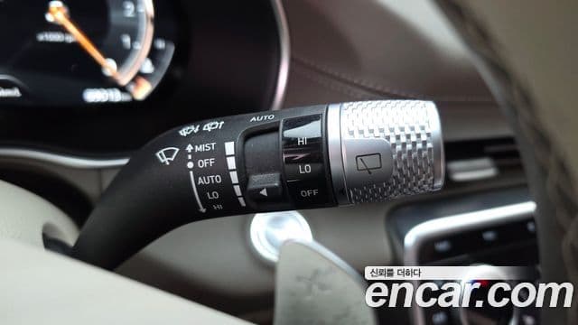 Genesis GV80 2021 — ფოტო 30/35