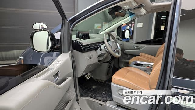 Hyundai Staria 2021 — ფოტო 10/20