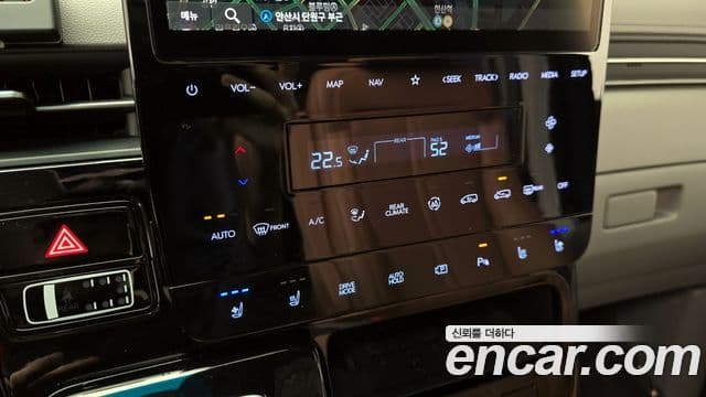Hyundai Staria 2021 — Photo 15/34