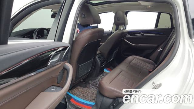 BMW X4 2021 — Photo 10/34