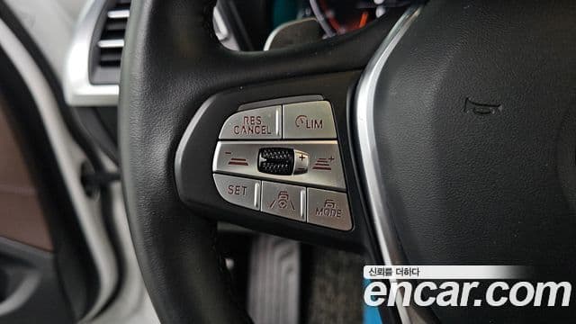 BMW X4 2021 — Photo 13/34