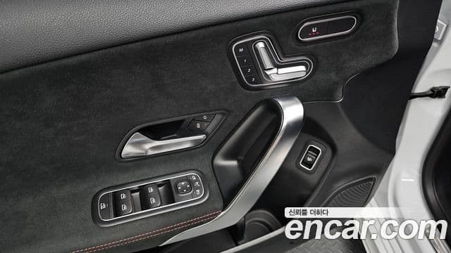 Mercedes-Benz A-Class 2021 — Şəkil 17/20
