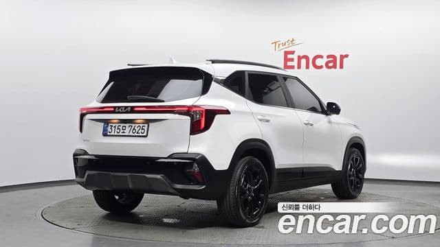 Kia Seltos 2023 — Şəkil 2/20