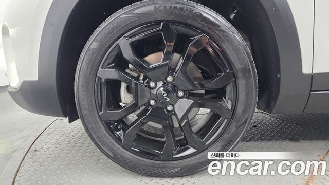 Kia Seltos 2023 — Şəkil 5/20