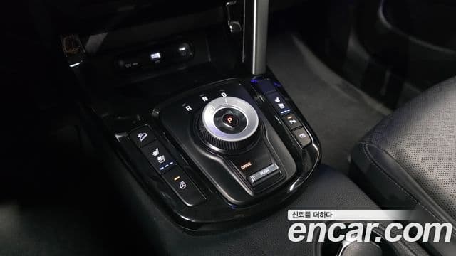 Kia Seltos 2023 — Şəkil 9/20