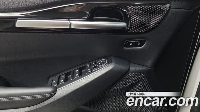 Kia Seltos 2023 — Şəkil 12/20
