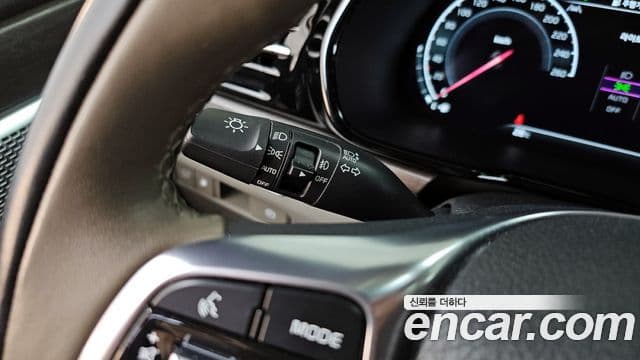 Kia Mohave The Master 2022 — ფოტო 20/32