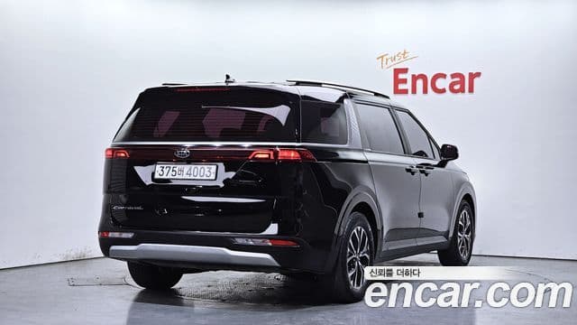 Kia Carnival 2021 — Фото 2/20