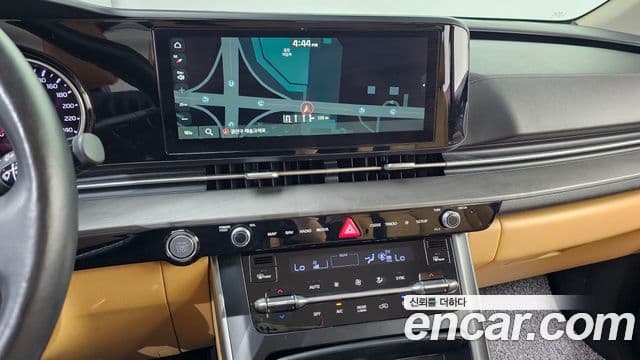 Kia Carnival 2021 — Фото 14/20