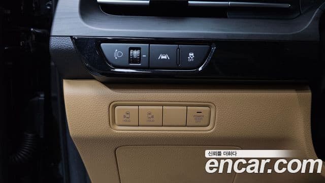 Kia Carnival 2021 — Фото 17/20