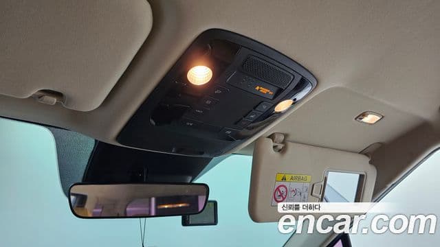 Kia Carnival 2021 — Фото 18/20