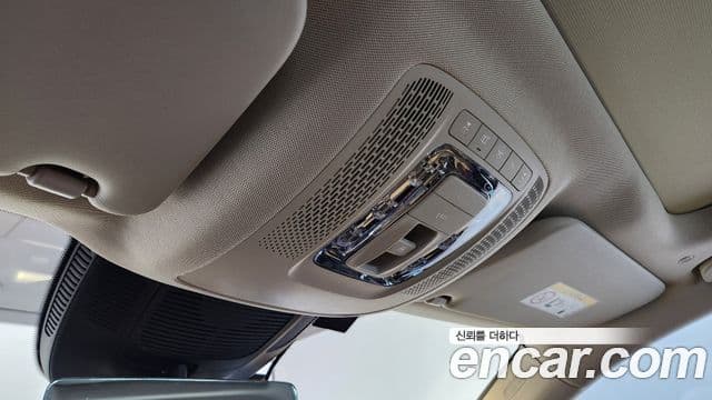 Mercedes-Benz GLE-Class 2022 — ფოტო 9/19
