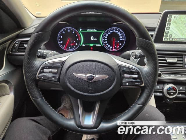 Genesis G70 2019 — ფოტო 9/20