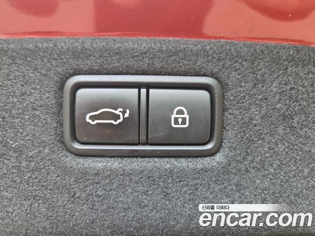 Genesis G70 2019 — ფოტო 18/20