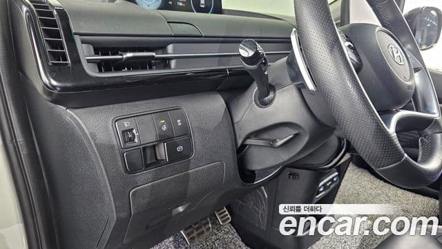Hyundai Staria 2022 — Şəkil 15/20
