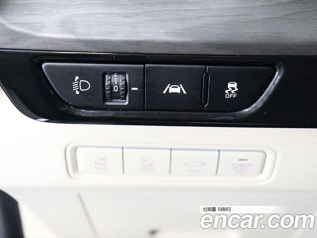Kia Carnival 2021 — Şəkil 13/20