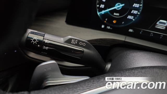 Kia K8 2021 — Photo 12/30